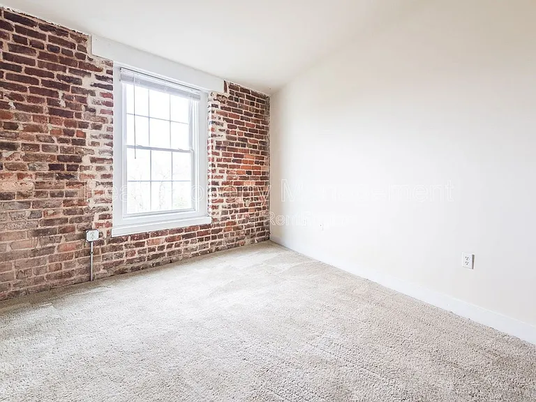 Poythress Apartments — Photo 86