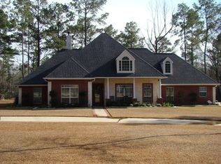 604 Canyon Creek Rd, Lufkin, TX 75904