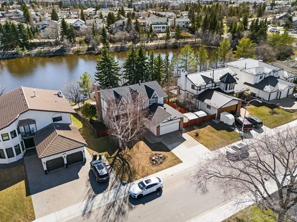 10673 161st Ave NW, Edmonton, AB T5X 4Z9