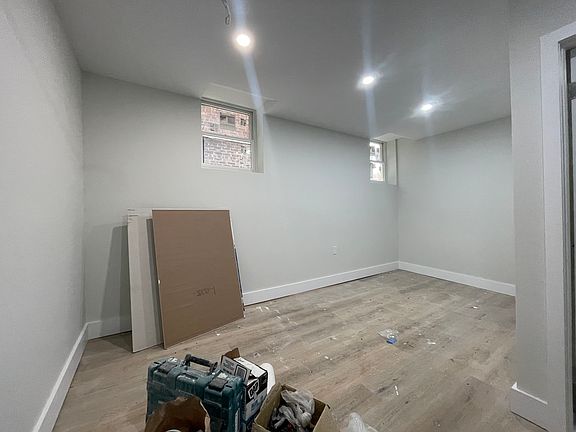 5th image of 15 Clinton Ave #1E