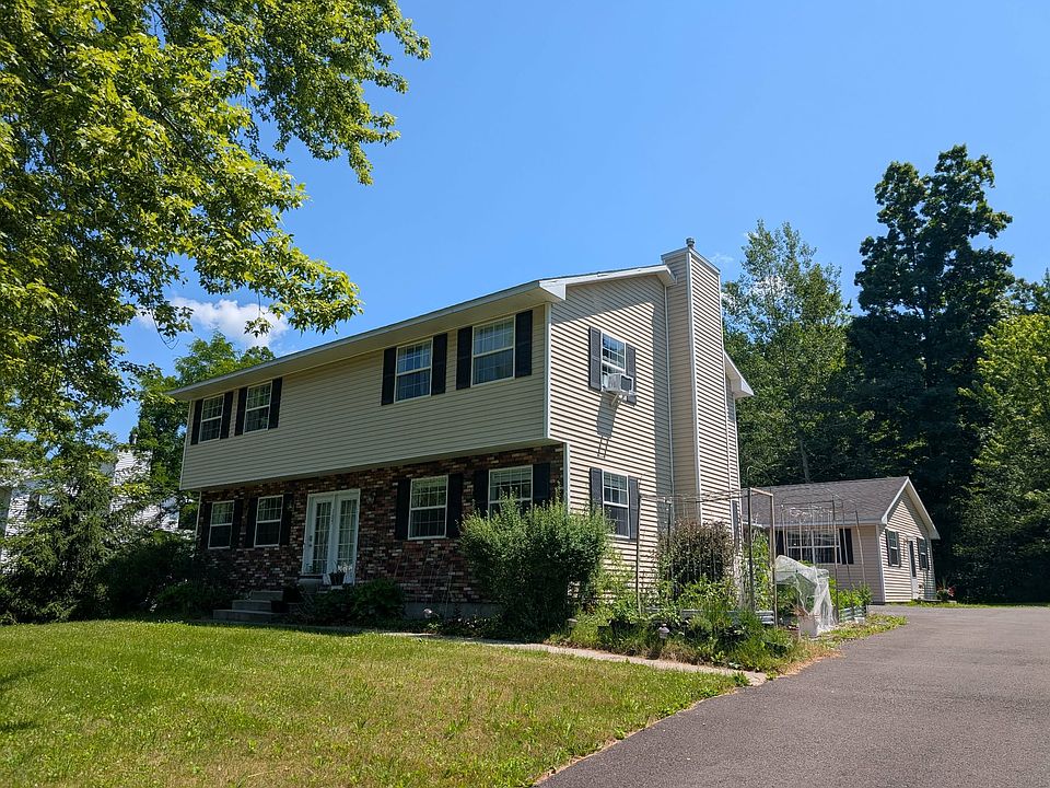 1st image of 105 Briarwood Dr #1