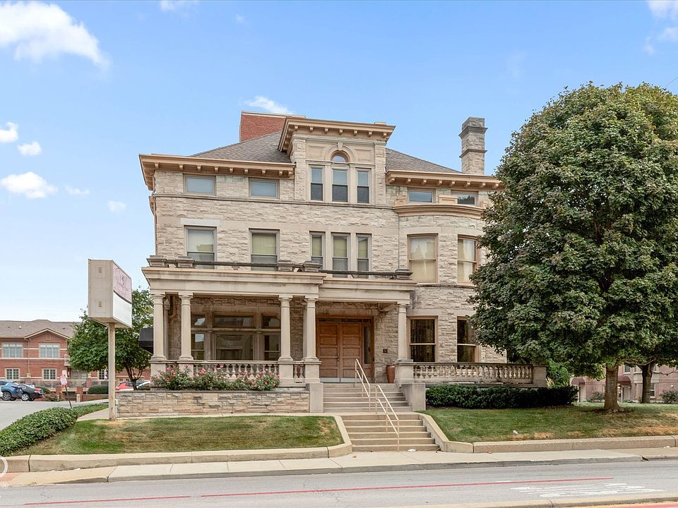 1st image of 2105 N Meridian St Unit 301