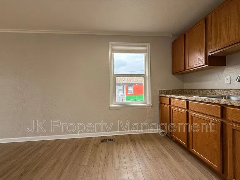 1716 6th St NW #1 — Photo 18