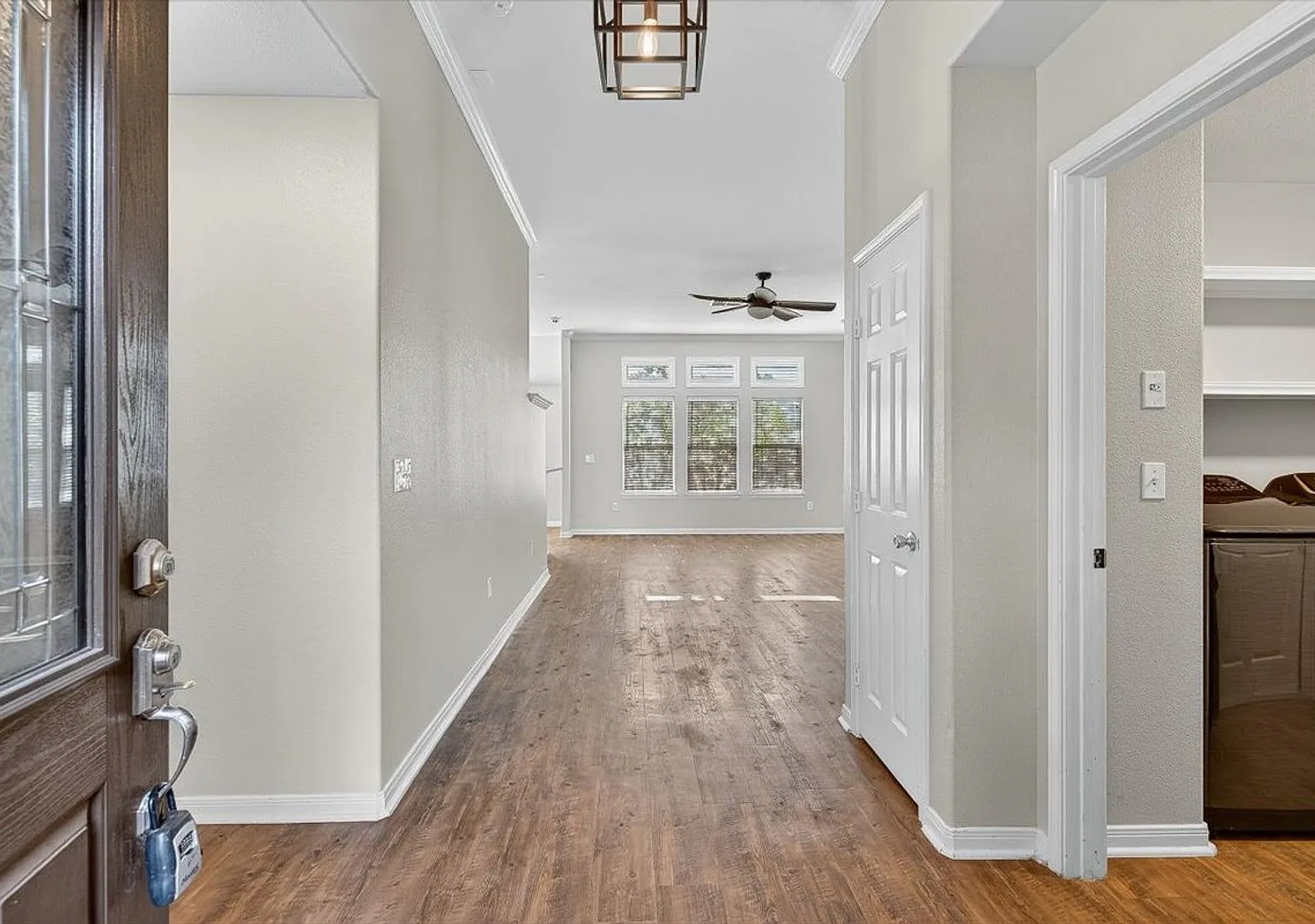 7506 Exeter - 3/bed 2/bath - $2,295/month — Photo 3