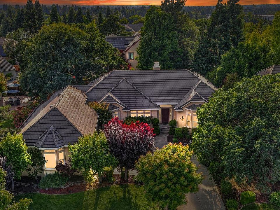 1st image of 9753 Elmhurst Dr