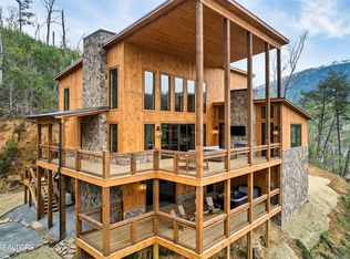 140 Water Tower Rd, Gatlinburg, TN 37738