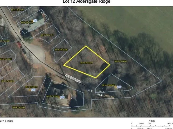 12 Aldersgate Rd, Waynesville, NC 28786