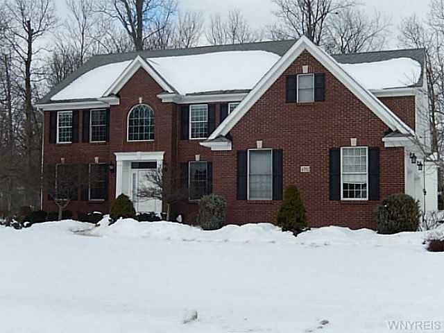 1st image of 4592 Winding Woods Ln