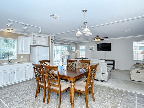 3rd image of 7018 36th St E