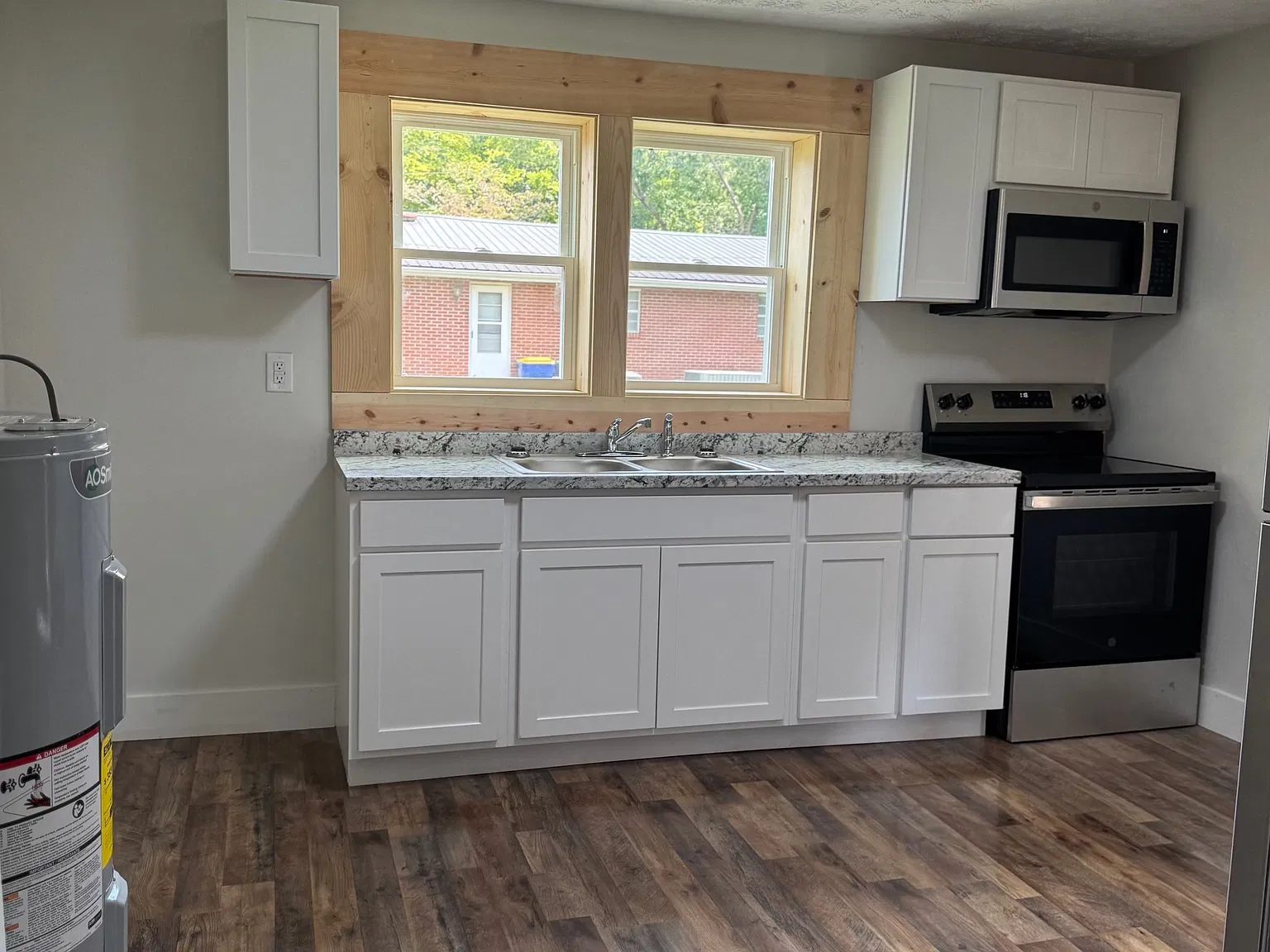 505 Walker Street - 1 — Photo 3