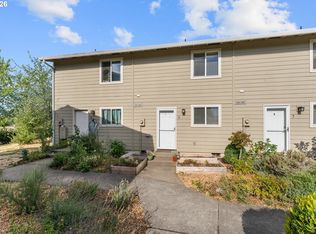 3305 E Vittoria Way APT 6, Newberg, OR 97132