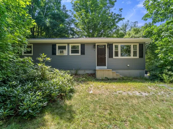 5 Flint Rd, Tyngsboro, MA 01879