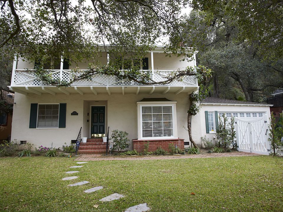 1st image of 2512 E Glenoaks Blvd