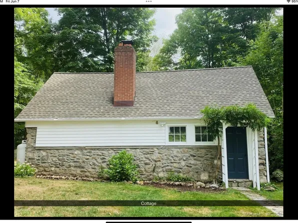 (undisclosed Address), Trumbull, CT 06611