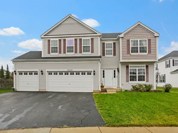 32257 N Rockwell Dr, Lakemoor, IL 60051