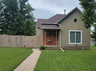 620 E 6th St, York, NE 68467
