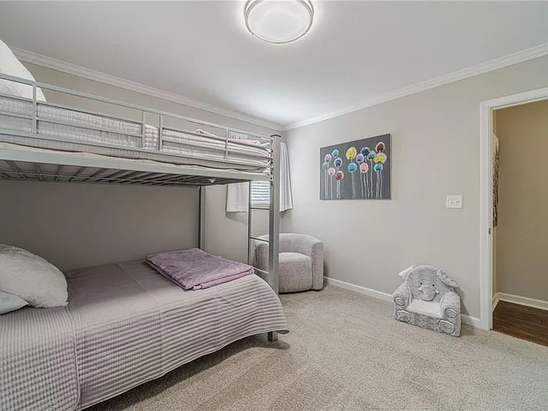 691 Harbor Cv — Photo 37