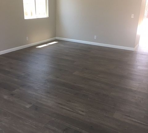 3rd image of 617 Myrtlewood Ct