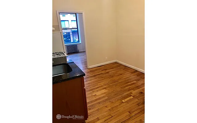 Rented by Douglas Elliman | media 36