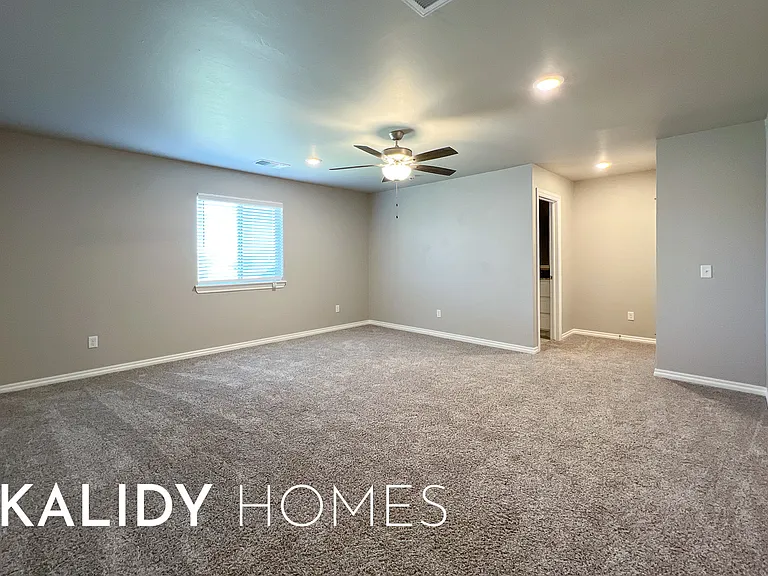 3324 Lola Ct — Photo 8