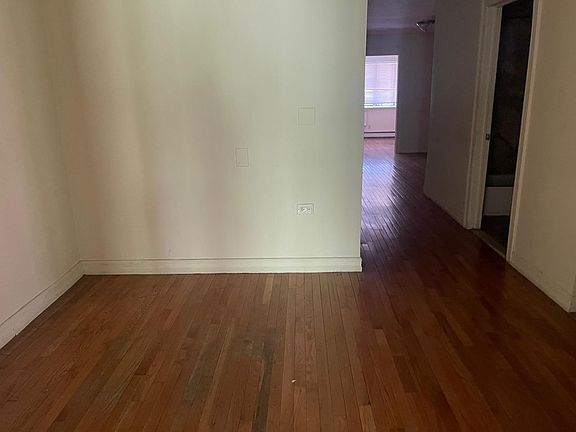 4th image of 71 Cooper St APT 1A