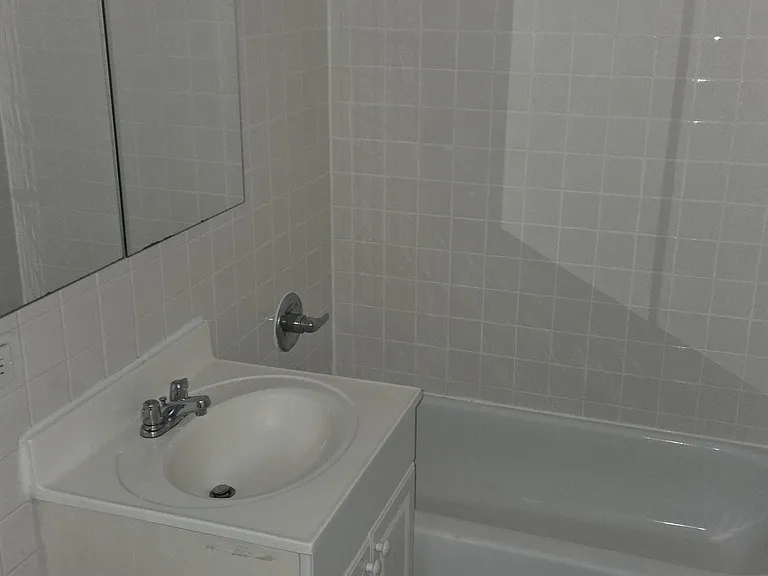 14-56 31st Dr #5D — Photo 6