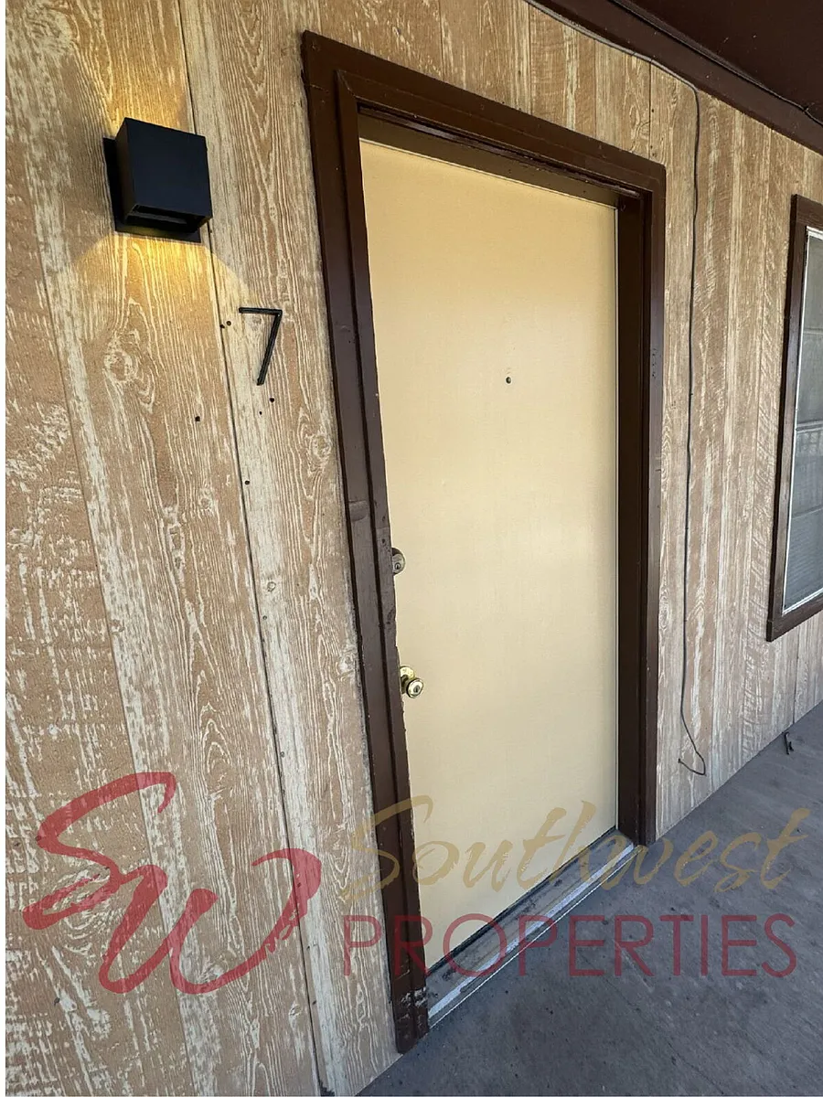 Building Photo - 1387 W McNeill St #7