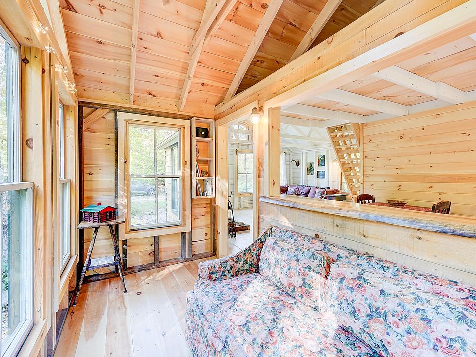 16th image of 2158 Village Road