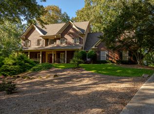 1590 Bakers Glen Dr, Sandy Springs, GA 30350