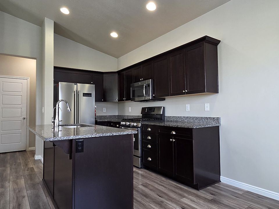 1st image of 3032 S Newington Ln