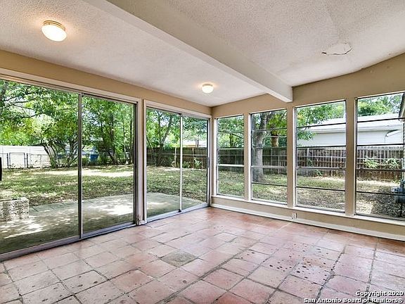 3rd image of 253 Wellesley Blvd