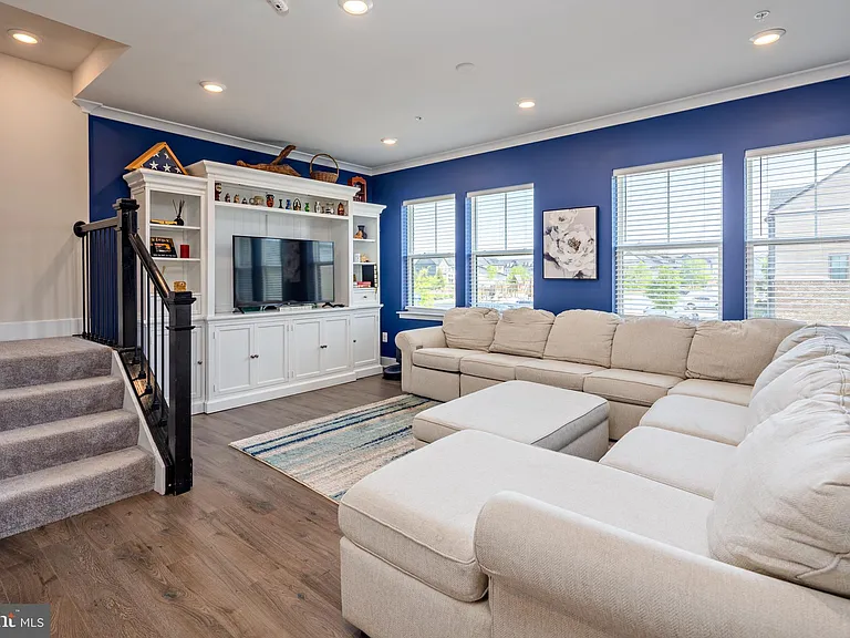 618 Chalcedony Ln — Photo 13