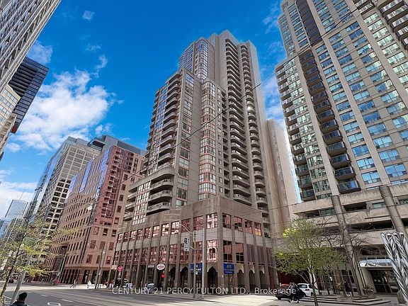 3rd image of 736 Bay St #703