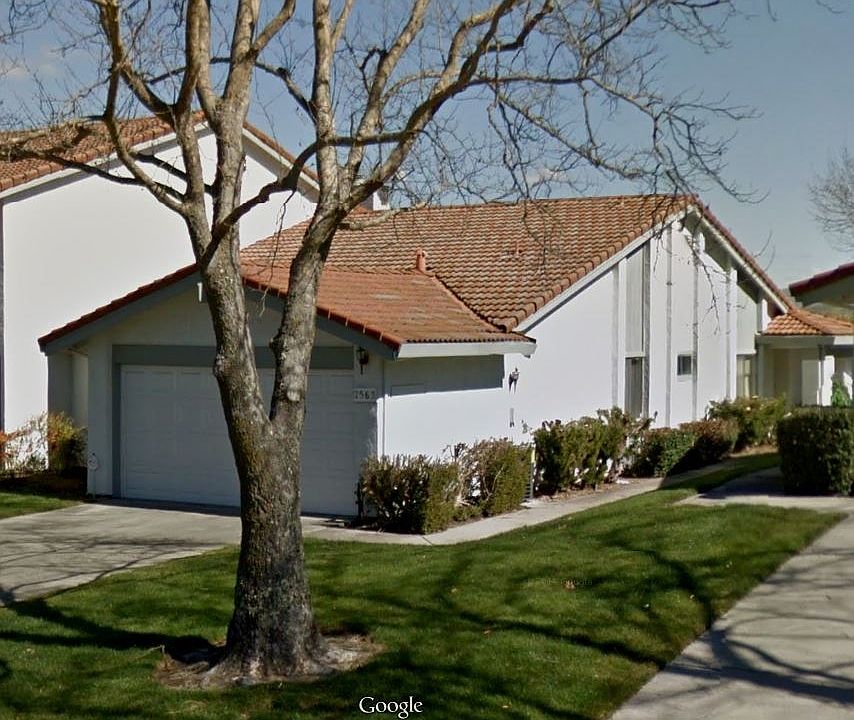 Single story end unit