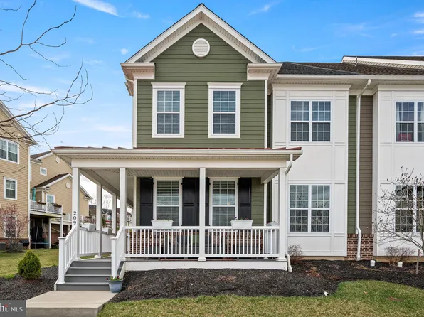 209 Pound Ln, Malvern, PA 19355