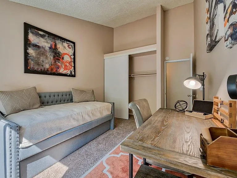 Lakeside Landing Apartments — Photo 6