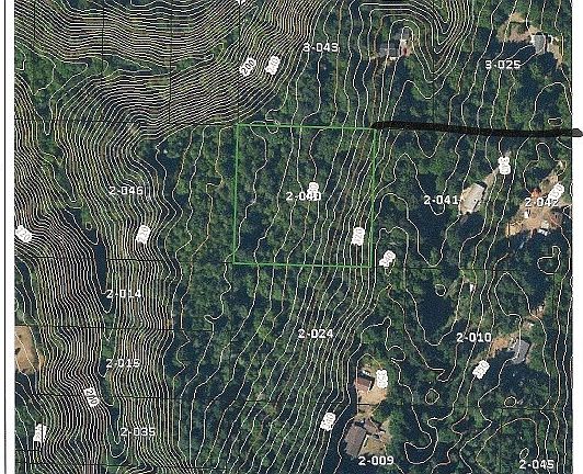 Topo/contour lines; note PSE power pedestal and Silverdale Water District water line is near the NW corner of the property. 