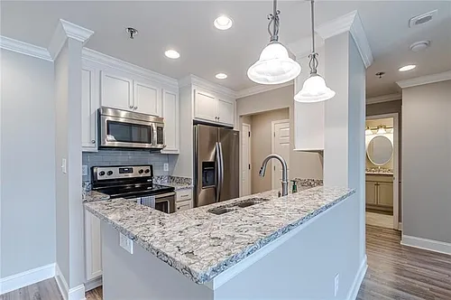 300 Johnson Ferry Rd NE #A610 Photo 1