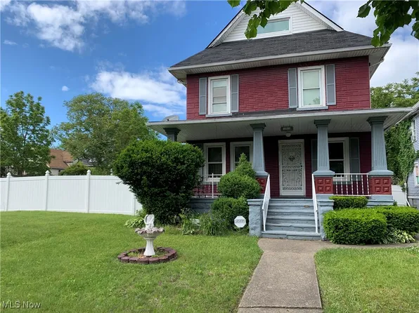13515 Ashburton Rd, Cleveland, OH 44110