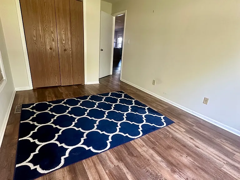 800 N Park Ave — Photo 6