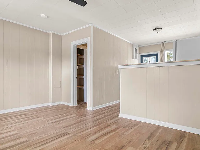 300 Richlands Ave #2 — Photo 5