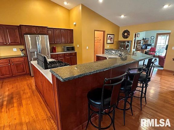 5th image of 1420 Silver Valley Dr