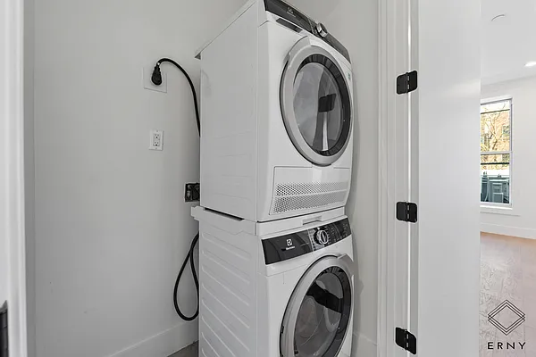 Rented by ERNY LLC | media 8