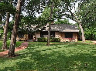 1543 Junior Dr, Dallas, TX 75208