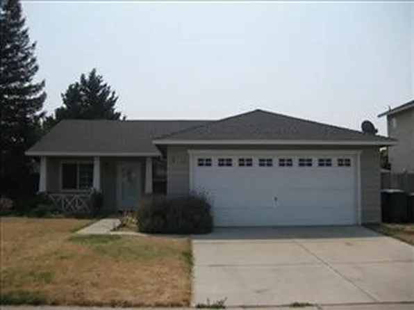 9316 N Shell St, Delhi, CA 95315