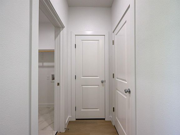 5th image of 230 Brown St #A