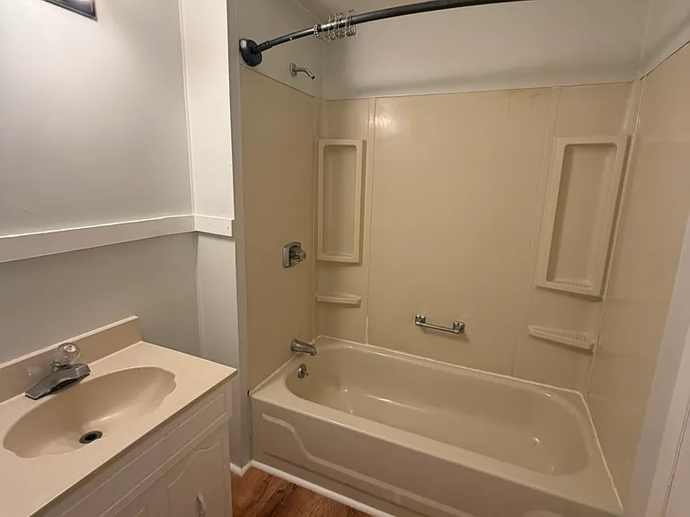 46 Main St #3 — Photo 6
