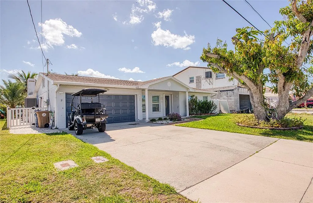 3 bed, 3.0 bath, 2436 sqft, $5,000 — Photo 1