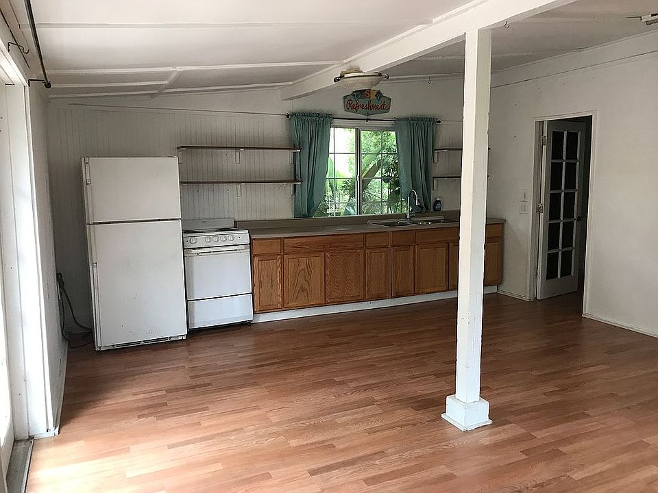 1st image of 2600 Ramona Dr #Studio