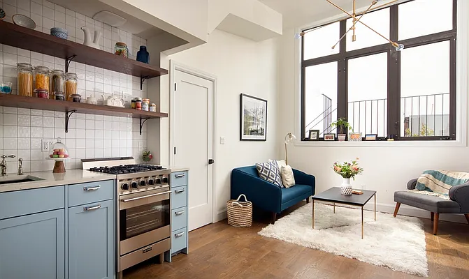 Rented by EXR | media 6